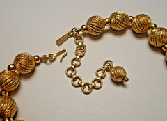 Vintage 1960s Monet Textured Gold-tone Bead Necklace Strung on Fine Chain 17″