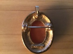 Sarah Coventry Pink Resin Cameo Brooch/Pendant with Twisted Gold-Tone Frame