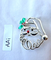 Vtg-now 7PCS Brooch pin LOT Christmas Tree Santa wreath enamel some signed AAi