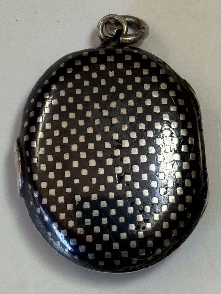ANTIQUE VICTORIAN NIELLO CHECKERBOARD ORIGINAL PHOTOS LOCKET PENDANT