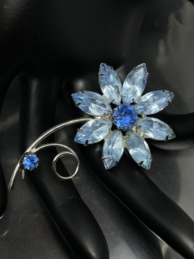 Vintage Silver Tone 2 tone Blue crystals Flower Brooch Pin prongs 2.25”