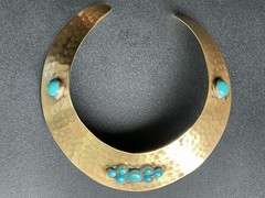 Vtg 1976 Torque Necklace One Owner Hammered BrassT Blue Clusters Approx 15”