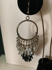 Vintage Black & Silver Beaded Mesh Dangling Circle Womans Earrings French wire