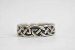 Celtic knot ring pinky band sterling silver biker women girls Size 5.50