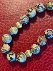 Stunning Heavy Knotted 34″ VTG Leopard Jasper w/ Goldtone Spacers. No Clasp