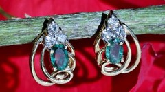 14k y/gold earrings 0.45ct natural, treated emerald natural diamond stud 2.72gr