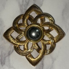Vintage Gold Tone Brooch Pin Jewelry JMS-18