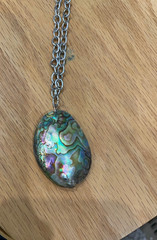 Vintage Natural Abalone Mother of Pearl 15.5″ Necklace Pendant w/ Silver Chain