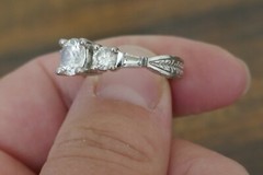 Vintage Sterling Silver & Cubic Zirconia Ring – Size 6.75 / 4.2 Grams