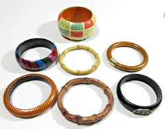 VTG & UP LOT 7 BRACELET BANGLE some CHUNKY WOOD red black brown silver gold tone