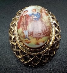 Pendant Necklace Brooch Set Vintage Germany Courting Scene 21 In Gold Tone Chain