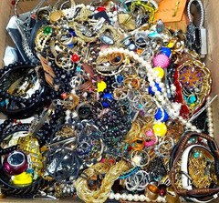3 Pounds Unsearched Lot Jewelry Old Vintage & Modern Wear Resell & Junk Mixed In