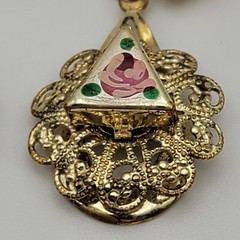 Vtg. Gold Tone Filigree Hand Painted Rose Flower Dangle Earrings 2 In Screw Back