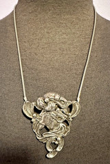 Vintage Art Nouveau W. Kerr American Beauty Woman ALVA Museum pendant necklace