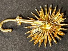 1960 Warner Crystal Flower Umbrella Broach, Enamel & 26 Prong set stones EC