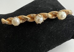 Brooch Twisted Gold Tone Faux Pearl And Rhinestone D2