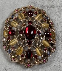 Vintage Red Rhinestone & Tiger Eye Glass Brooch Gold Tone Filigree Statement Pin