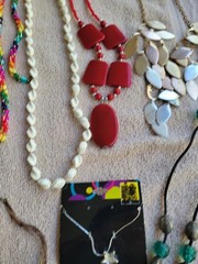 #B VINTAGE LOT OF 28 pcs. OF MIXED JEWLERY NECKLACES EARRINGS. FROM LOCAL ESTATE