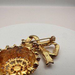 Vintage 90s Gold Tone Rhinestone Bow Ornament Brooch Pin Women’s Classic Jewelry