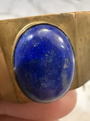 VINTAGE 7 1/2” Long LAPIS LAZULI GEMSTONE BRASS BRACELET Stone 7/8” X 5/8” Oval!