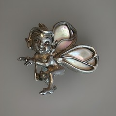 47. Vintage 925 Sterling PIXIE Fairy Elf Abalone Wings Pin 1 3/8″x 1 1/4″, 10.3g