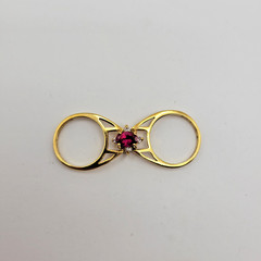 Vintage Lind 14k HGE Synthetic Garnet White Stone Reversible Flip Ring ~ Size 6