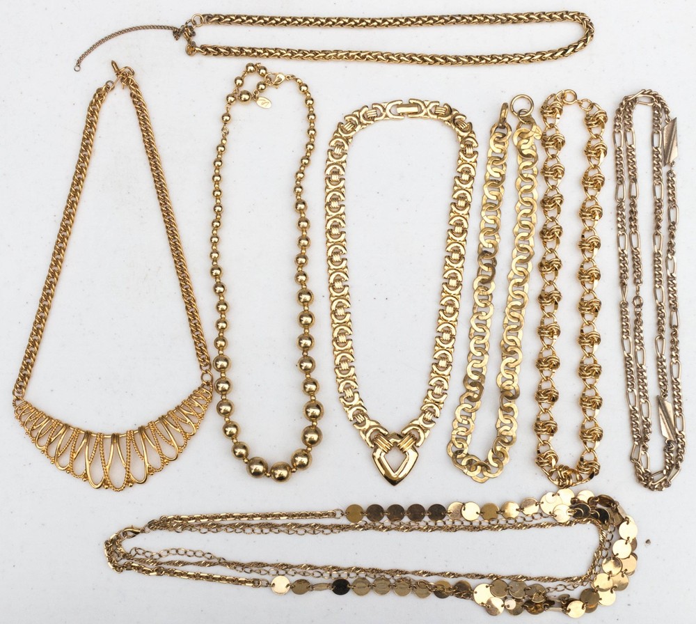 Vintage to Now Lot of 8 Gold tone Necklaces – 2 signed Liz Claiborne