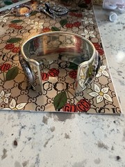 Vtg Silver Tone Hinged Bangle Bracelet Green Faceted Crystal Oval Etched Band