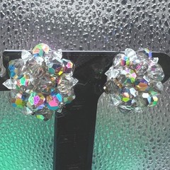Vtg AB Rhinestone Cluster Earrings Clips .75″ Red Gold Clear Laguna Silver Tone
