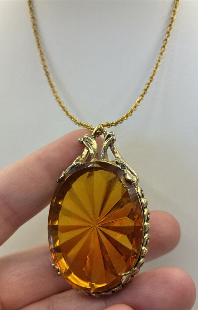 Vintage Pendant Necklace Starburst Gold Tone Filigree Large Faceted Statement