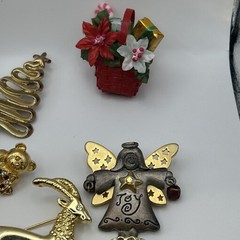 Vintage -now 24 Christmas Brooch /pin Lot Some Signed Bells, Trees, Angels, +