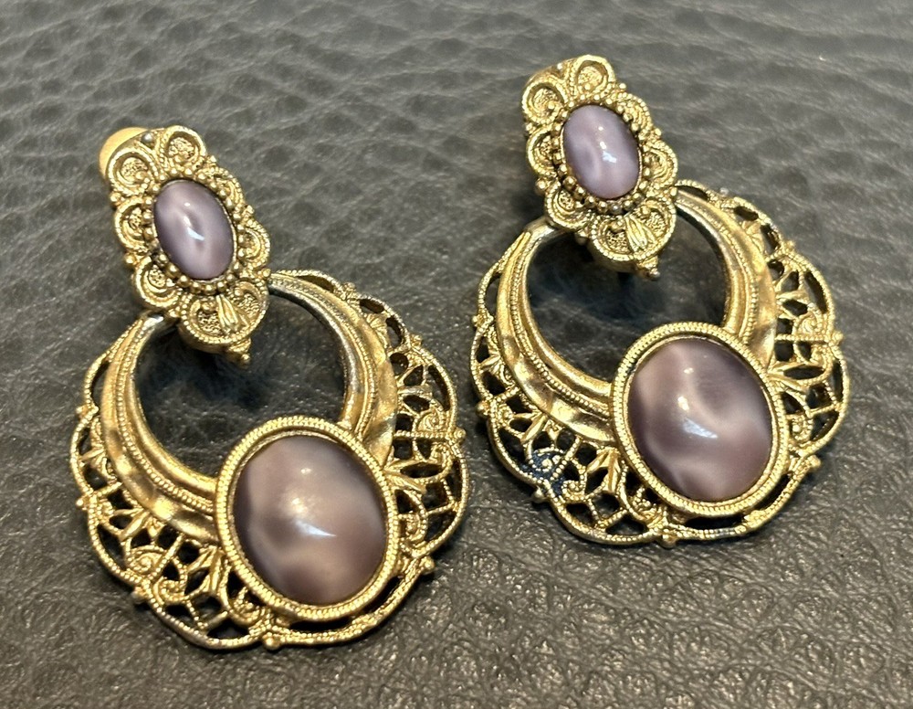 1928 Vintage 80s 90s DOOR KNOCKER Purple Marbled Cabochons Filigree EARRINGS