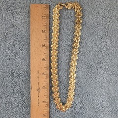 Vintage Napier Gold Tone Textured Fall Maple Leaf Choker Necklace 16″ Signed