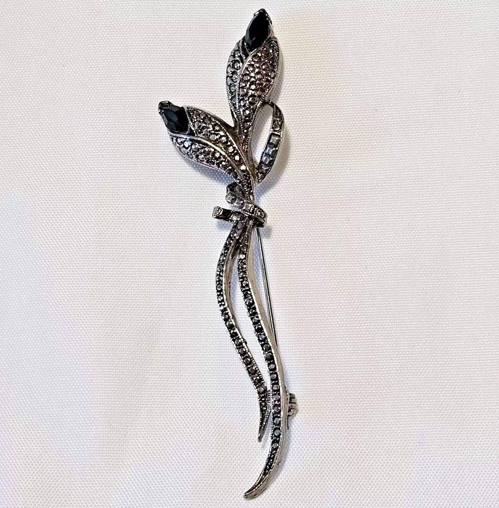 Silver Tone Brooch Onyx Color Stones 3.5 Inches 2 Twist Flower Buds Art Nouveau