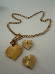 Lady Remington Heart w Rhinestones Necklace & Pierced Earrings Gold Tone Set IOB