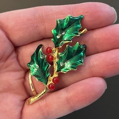 Vintage Signed AAI Holly Green Enamel Gold tone Brooch Pin 1990s