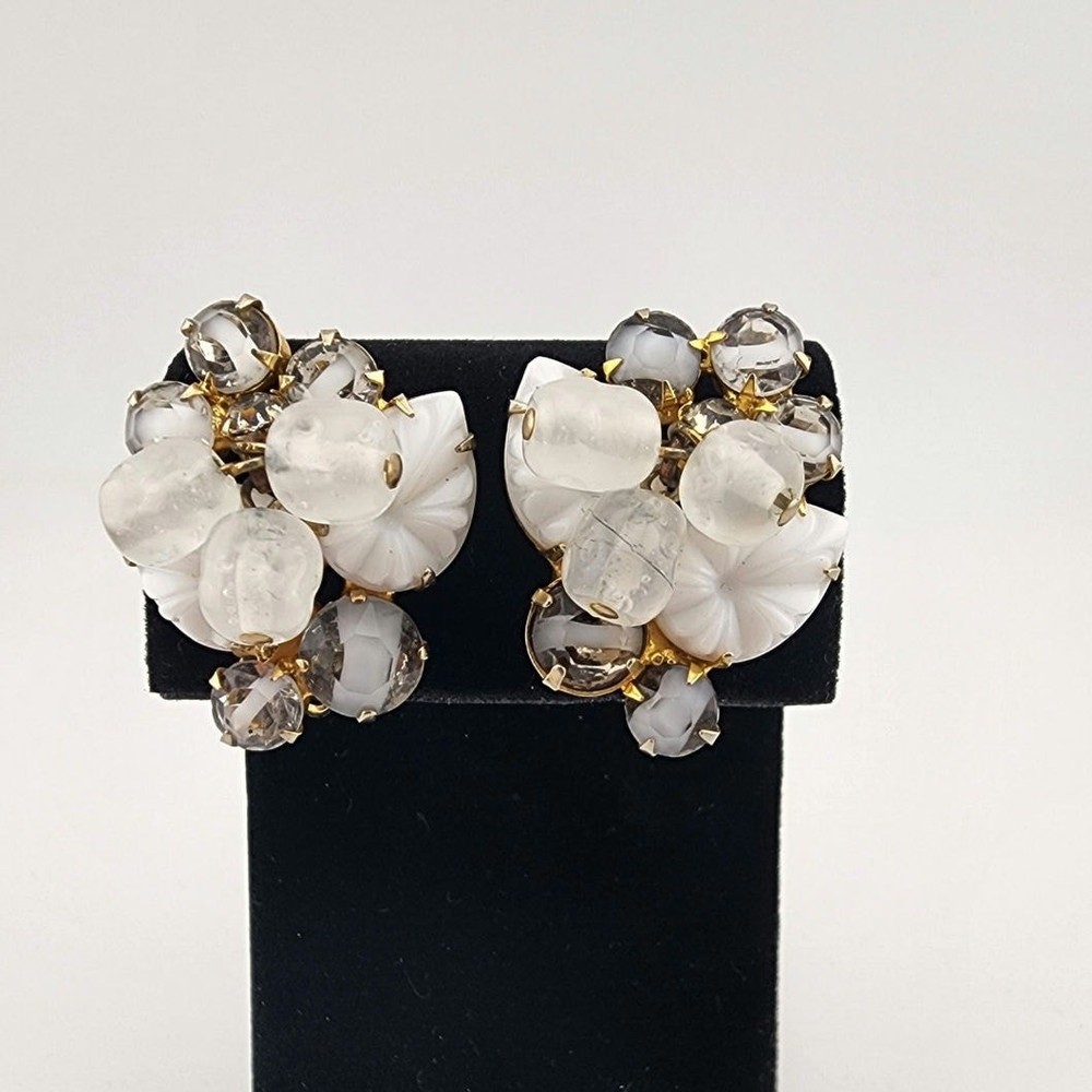 Juliana DeLizza And Elster Earrings -White