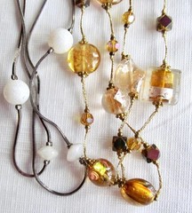 Lot of 4 Vintage 30” Bead & Chain Fashion Necklaces Various colors #32-12