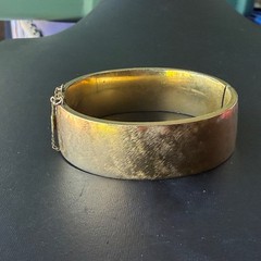 Vintage Brass Hinged Bangle Bracelet Safety Chain 2.5″ Diameter