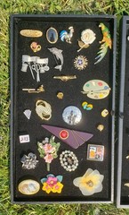 Vintage Brooch Lot: 50 PCS, Krementz, Avon, 18ktGF, Napier, JJ, Coro, AJC, !!!