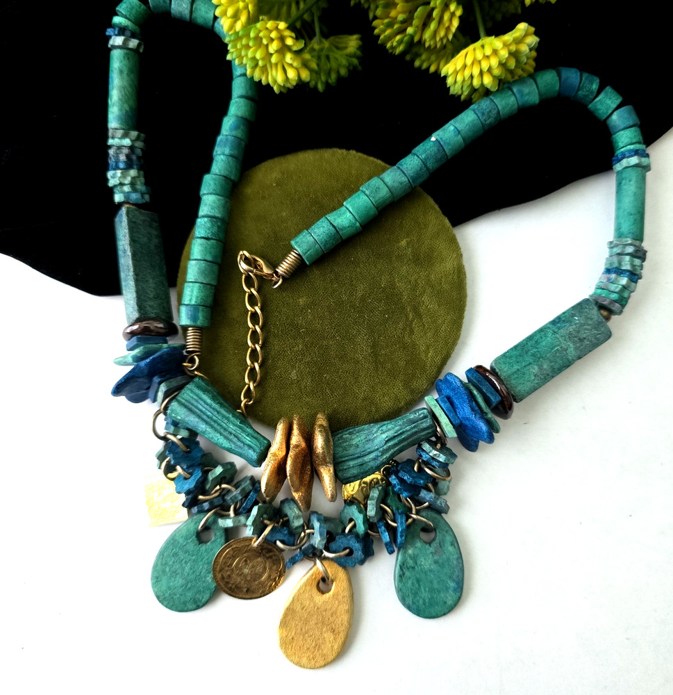 Vintage Lonnie Lovness Missing Tag Blue Gold Beads Boho Style Necklace 23″L