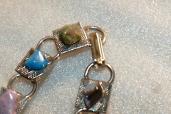 11 Semi-Precious Stones on Silvertone Link Bracelet Costume Jewel 7.75″ long