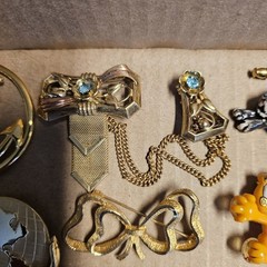 Vintage to Modern Broochs Pins Hat Pins Lot of 61 Pieces All Wearable