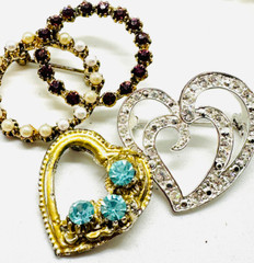 Exceptional Vtg Lot 7 Rhinestone Faux Pearl Brooches, Liz Claiborne Heart Etc.