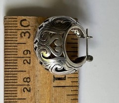 Vtg 90’s Sterling Filigree Scroll Work Hearts 1” Round Hoop Pierced Earrings 11g