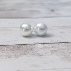 Vintage Stud Earrings For Pierced Ears 3/8″ Faux Pearl