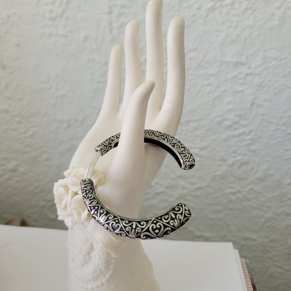 Vintage Ornate Silver Plated Metal Open Bracelet Bangle Scroll Design Adjustable