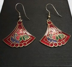 VTG Cloisonné Goldtone Dangle Red Wire Earrings Floral Design Costume Jewelry