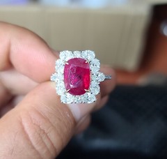 18k White Gold Ring 4.05ct.Natural Untreated Burma Ruby Cushion Cut GIA Cert