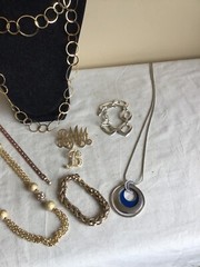 Vintage Mixed Lot Of 8 Contemporary Rhinestone Womens Costume Fashion Jewelry